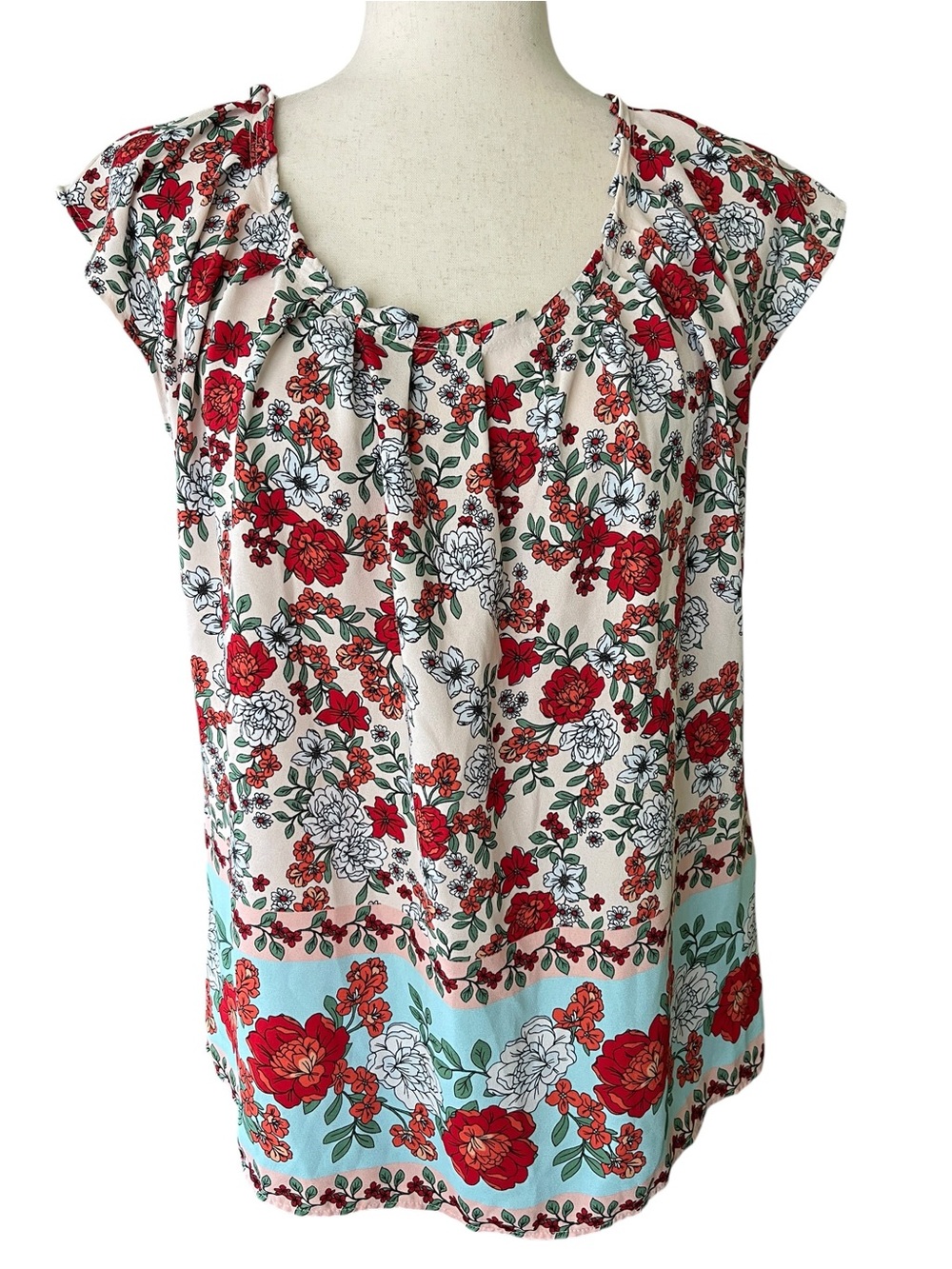 LC Lauren Conrad Pleated Flowy Cap-Sleeve Top - Picture 11 of 11